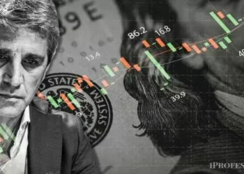 El dólar se desploma en el mundo: por qué Caputo celebra mientras tanto los vecinos se preocupan