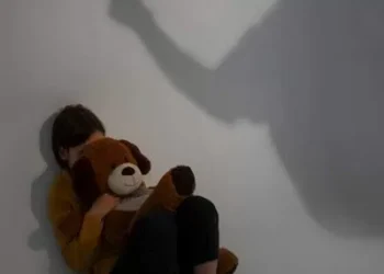 Violencia contra los muchachos