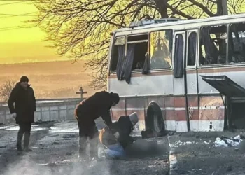 Un ataque ruso con drones matojo a doce mineros y hiere a siete en Ucrania