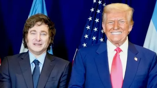 Milei convirtió al Congreso en decorado geopolítico: ‘MAGA’ regional y guiño estratégico a China